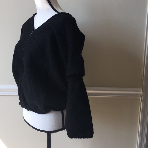 Wool cocoon puff sleeve black zip up cardigan - Picture 2 of 7